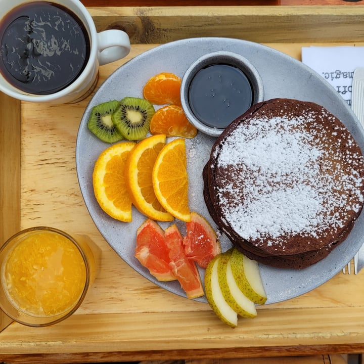 photo of Croissant cafe Pancakes De Algarroba shared by @vedevegan on  27 Jan 2023 - review