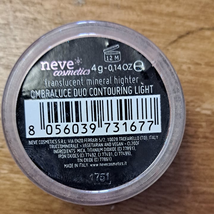 photo of Neve Cosmetics Ombraluce Duo Contouring Shadow/Light shared by @ilariapetri on  07 Mar 2023 - review