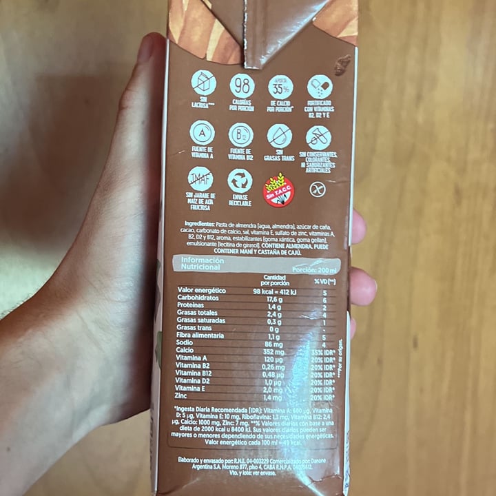 photo of Silk Alimento líquido sabor almendra chocolate shared by @nicorita on  22 Dec 2022 - review