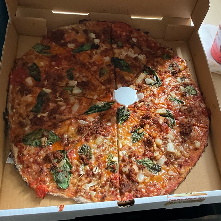 photo of Mamma's Pizza Vegan Sausage Classic shared by @ou512 on  24 Jul 2023 - review