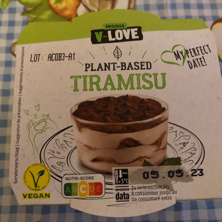 photo of Migros V-Love Tiramisu shared by @alessandraf on  23 Apr 2023 - review