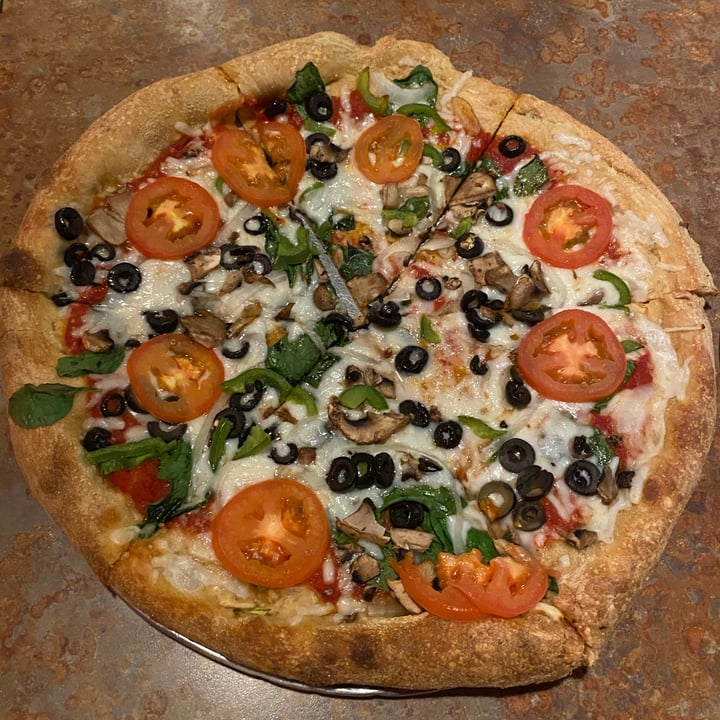 photo of Mellow Mushroom Build Your Own Vegan Pizza shared by @shaylamo12 on  30 Jan 2023 - review