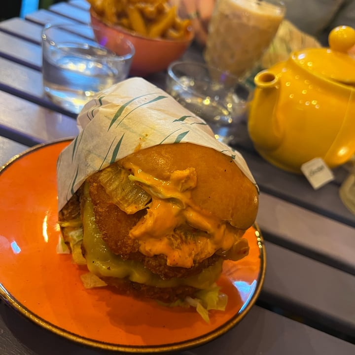photo of Wholesome Junkies | Arndale Kimchi Burger shared by @sophieep on  28 Jan 2023 - review