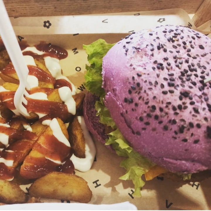 photo of Flower Burger Roma Cherry Bomb shared by @ross1992 on  13 Jul 2023 - review
