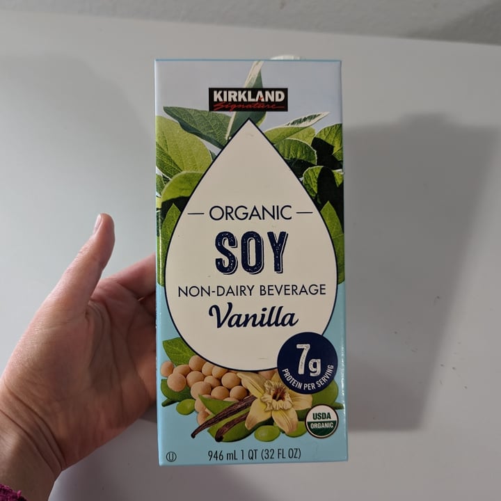photo of Kirkland Signature Organic Soy Non-dairy Beverage Vanilla shared by @tina360 on  02 Apr 2023 - review