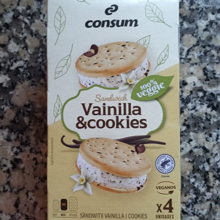photo of Consum Sandwich vainilla & cookies shared by @titoherbito on  10 Jun 2023 - review