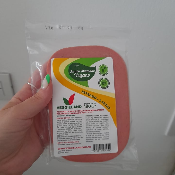 photo of Veggieland Jamon Ahumado En Trozo shared by @jjulie on  22 Jan 2023 - review