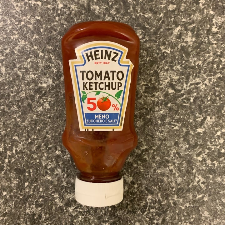 photo of Heinz Ketchup 50% Less Sugar and salt shared by @alessandro96 on  05 Jan 2023 - review