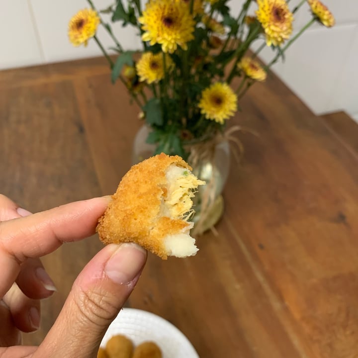 photo of N.ovo coxinha shared by @marciapinheiro on  16 Apr 2023 - review