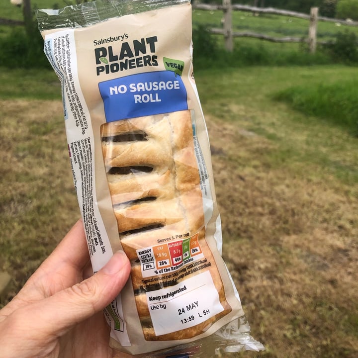 photo of Plant Pioneers vegan no sausage roll shared by @bessiebean on  18 May 2023 - review