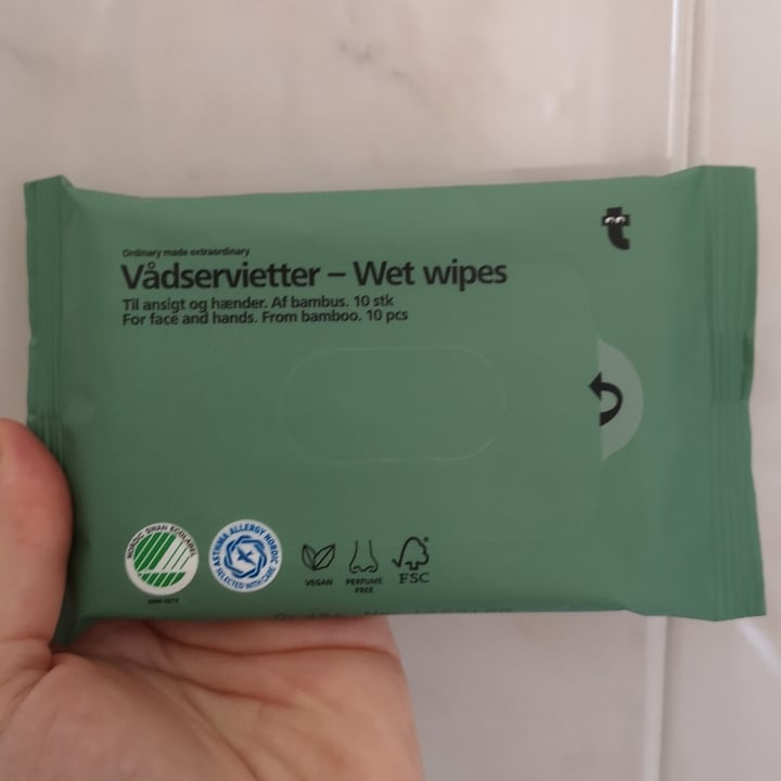 photo of Flying Tiger Vadservietter - Wet wipes shared by @aleveganfoodlover on  06 Aug 2023 - review