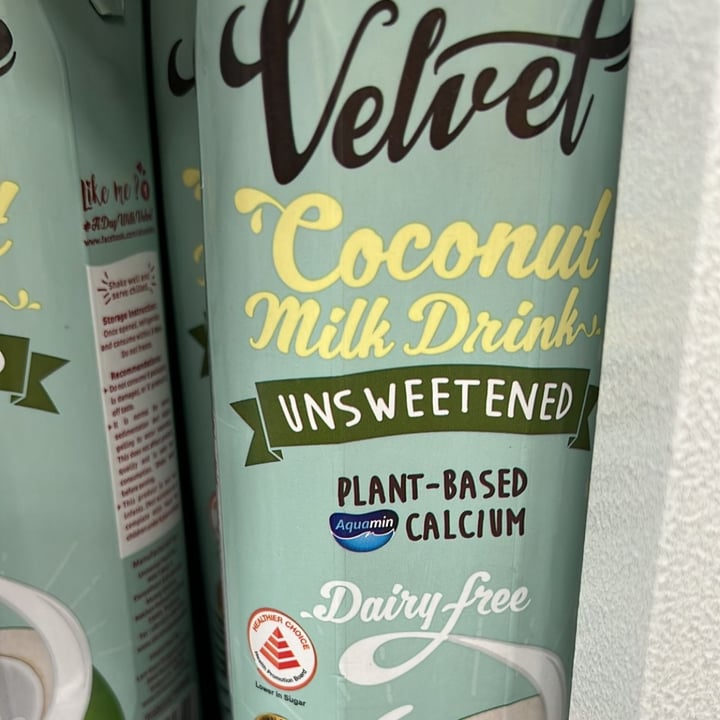 photo of UFC Velvet Coconut Milk Drink shared by @falafel090909 on  11 Mar 2023 - review