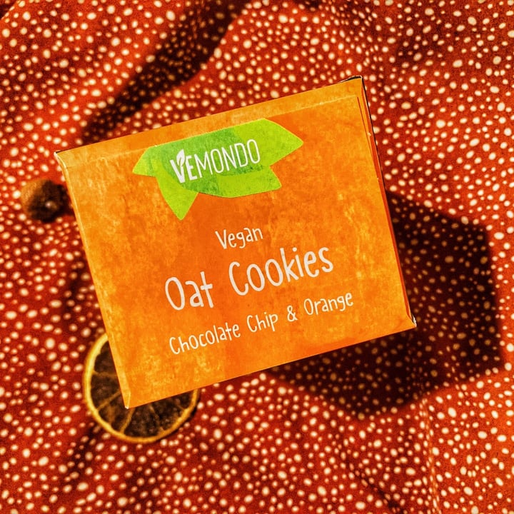 photo of Vemondo oat cookies chocolate chip & orange shared by @federicathewitch on  11 Jul 2023 - review