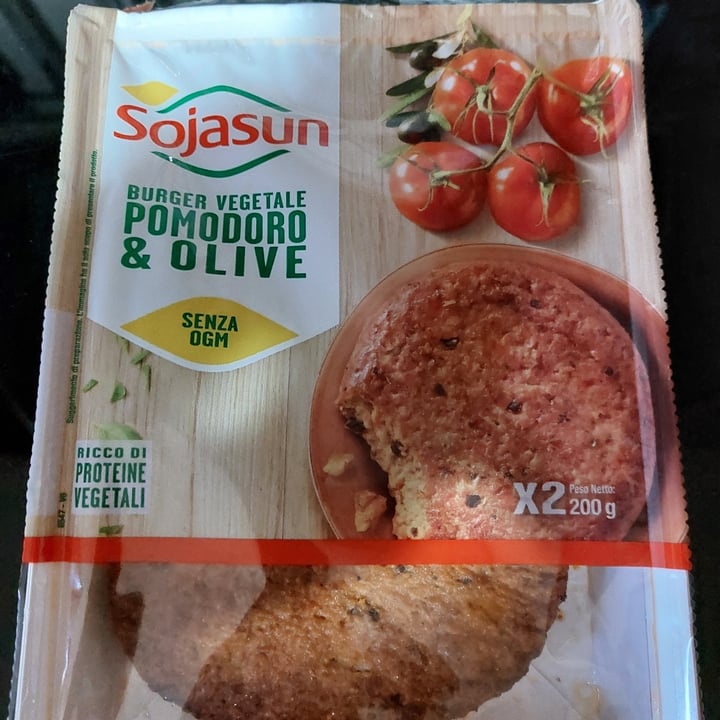 photo of Sojasun Burger vegetale al pomodoro shared by @soniacol on  26 Apr 2023 - review