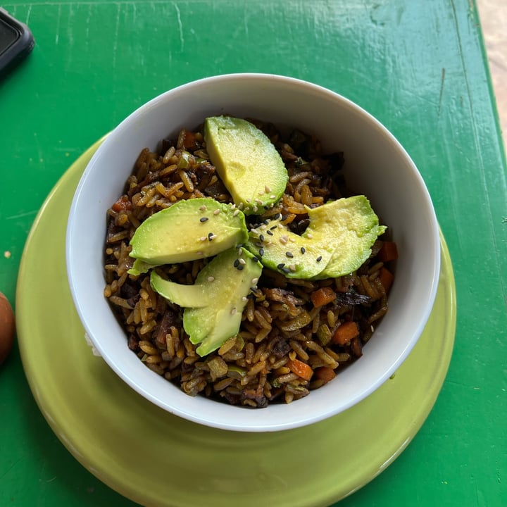 photo of Veggie Veggie Street Food arroz frito con seitan shared by @natgutierr on  12 May 2023 - review