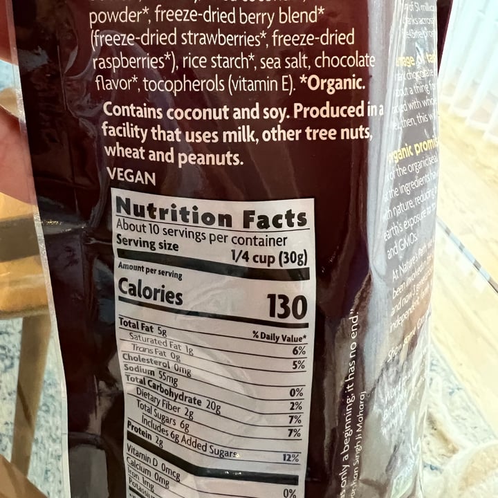 photo of Nature's Path Love Crunch dark chocolate and red berries shared by @allycat38 on  08 Jul 2023 - review