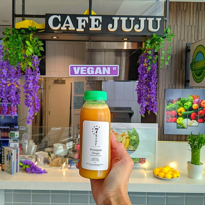 photo of Cafe Juju Pineapple, Ginger Immunity Builder shared by @veggieassassin on  10 Jun 2023 - review