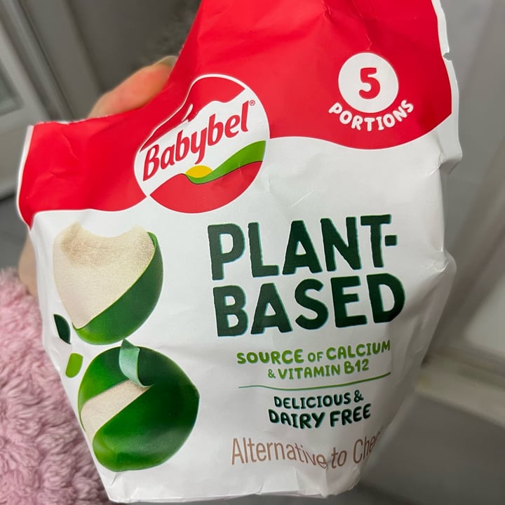 photo of Babybel Plant-Based Plant-Based Cheese Alternative shared by @elenaxgr on  14 Apr 2023 - review