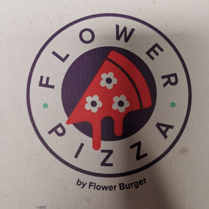 photo of Flower Burger flower pizza shared by @chiarabrambs on  27 May 2023 - review