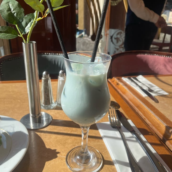 photo of Caffè Concerto - Shaftesbury Avenue Blue Matcha Iced Latte shared by @neets on  29 Jun 2023 - review
