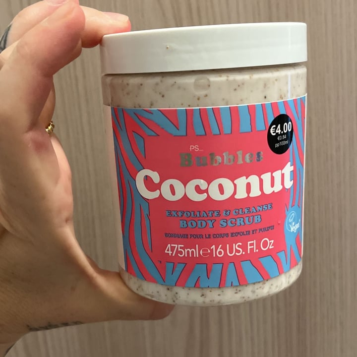 photo of Primark Beauty Body Scrub shared by @mariamagri on  15 Jun 2023 - review