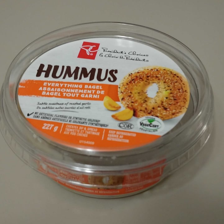 photo of President's Choice Everything Bagel Hummus shared by @alandestraya on  02 Feb 2023 - review