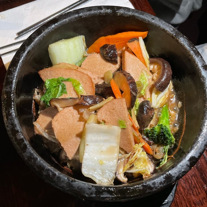 photo of Franchia Vegan Cafe Vegetarian “Duck” Stone Bowl shared by @plantnats on  28 Apr 2023 - review