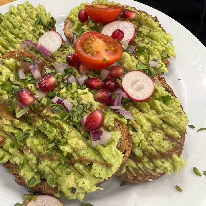 photo of Cloud Cakes Avocado Toast shared by @ljuba on  05 May 2023 - review