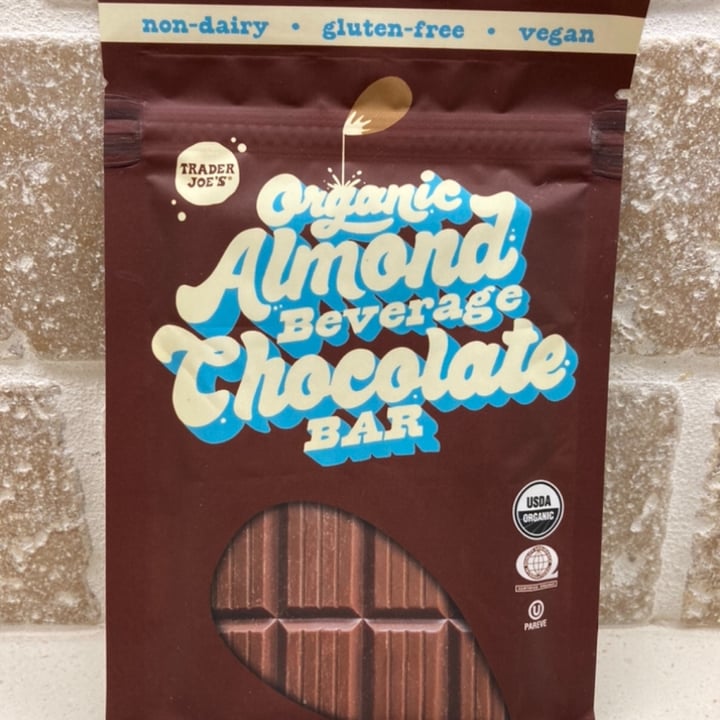 photo of Trader Joe's Organic almond beverage chocolate bar shared by @midori on  05 Feb 2023 - review