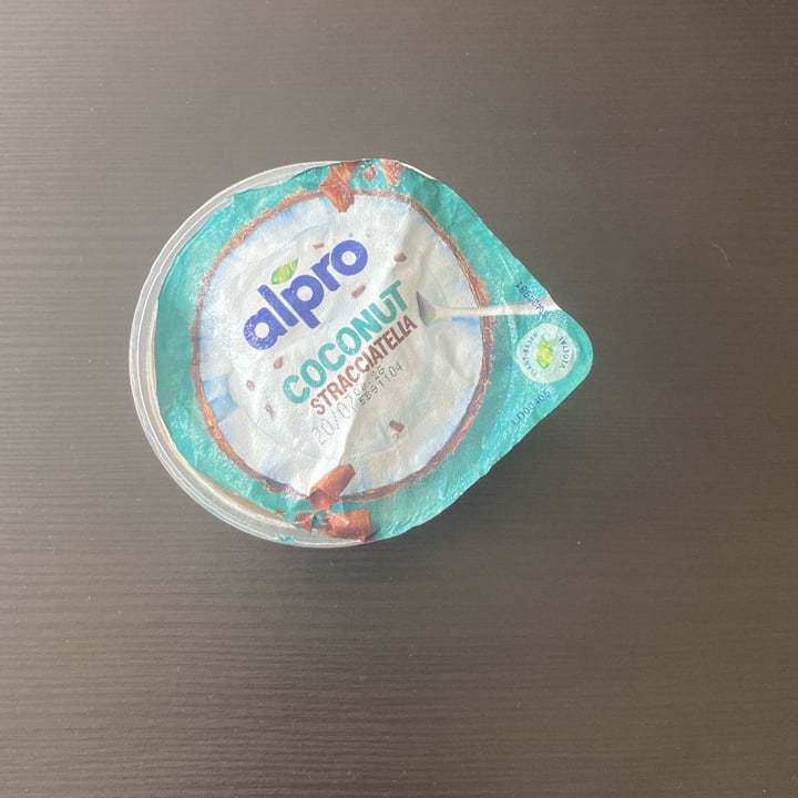 photo of Alpro yogurt coconut stracciatella shared by @ema79 on  19 Jun 2023 - review