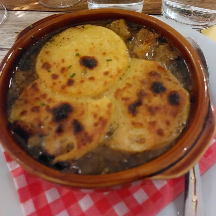 photo of Le Potager du Marais French onion soup shared by @avsimona on  07 Jan 2023 - review