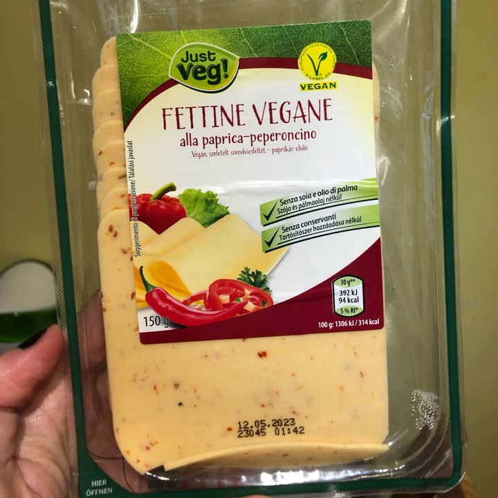 photo of Just Veg! (ALDI Italy) fettine vegane alla paprica-peperoncino shared by @doomkitty on  13 Apr 2023 - review