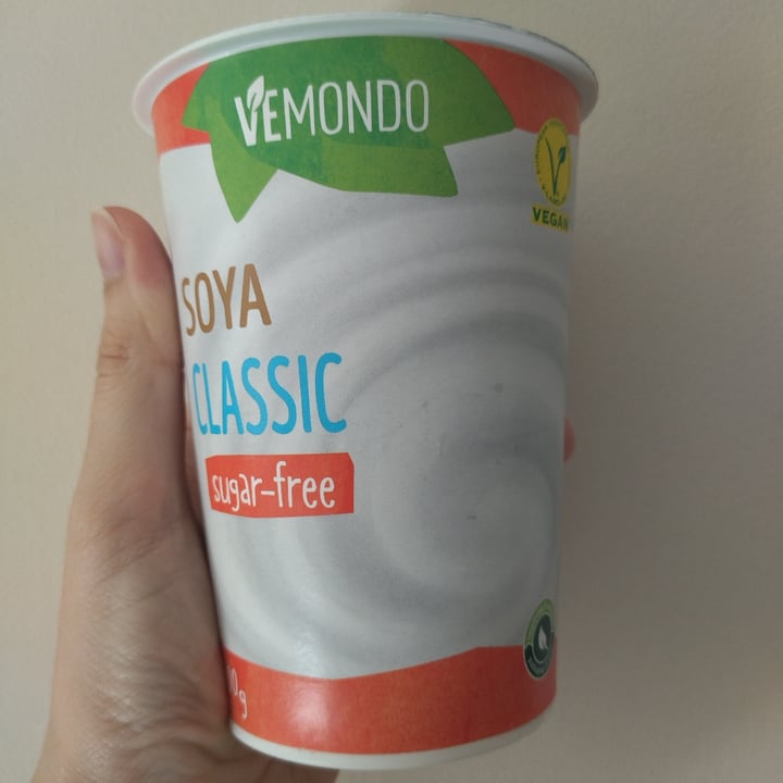 photo of Vemondo yogurt soya classic sugar-free shared by @martinadigabriele on  10 Jul 2023 - review
