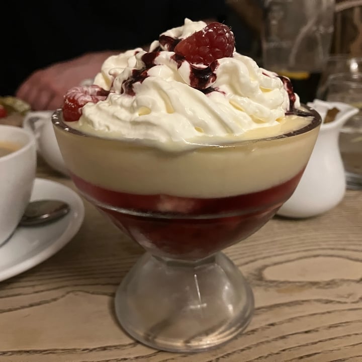 photo of The Walnut Tree Rasberry Trifle shared by @angelavasiliu on  17 Apr 2023 - review