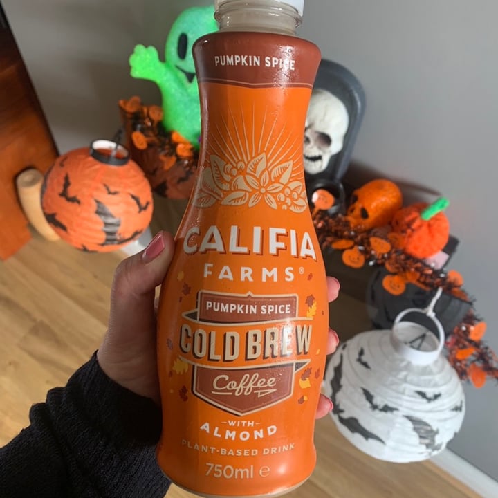 photo of Califia Farms Pumpkin Spice Cold Brew shared by @beckyallott on  16 Jan 2023 - review