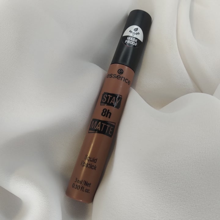 photo of Essence  liquid lipstick stay 8h matte 02 duck face shared by @veganaenlima on  11 Aug 2023 - review