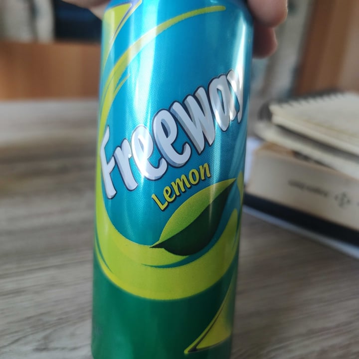 photo of Freeway Lemon - Lime carbonated soft drink shared by @ninan on  29 Jun 2023 - review