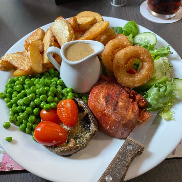 photo of The Queen Inn Juicy Marbles Fillet with Diane Sauce shared by @zitchy on  09 Jul 2023 - review