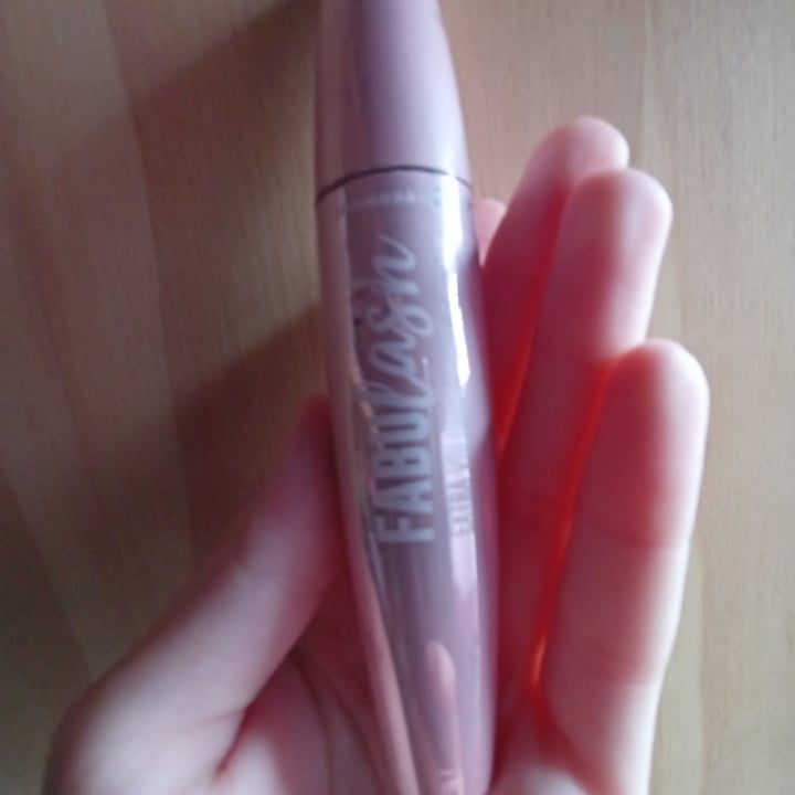 photo of Todo moda Mascara De Pestañas Fabulash shared by @pensamientopodrido on  16 Jun 2023 - review