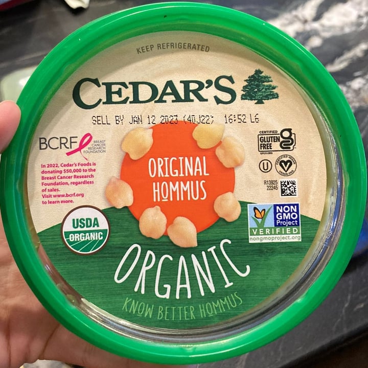 photo of Cedar's Foods Original Hommus shared by @taysavage on  12 Apr 2023 - review