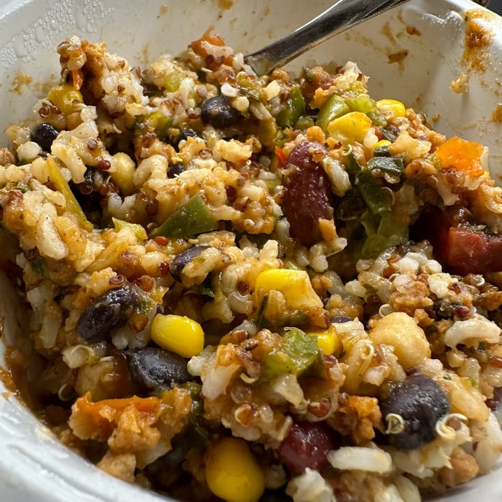 photo of PC Blue Menu Southwest-Style Chili Protein Bowl shared by @nowmakeitvegan on  29 Mar 2023 - review