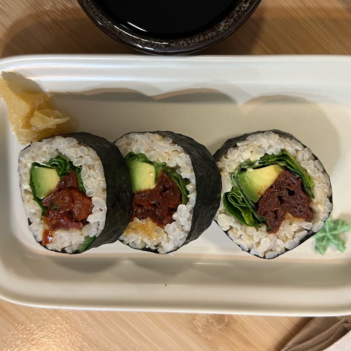 photo of Veganashi - Sushi Vegano Barcelona Futomaki shared by @mariafortheanimals on  29 Jan 2023 - review