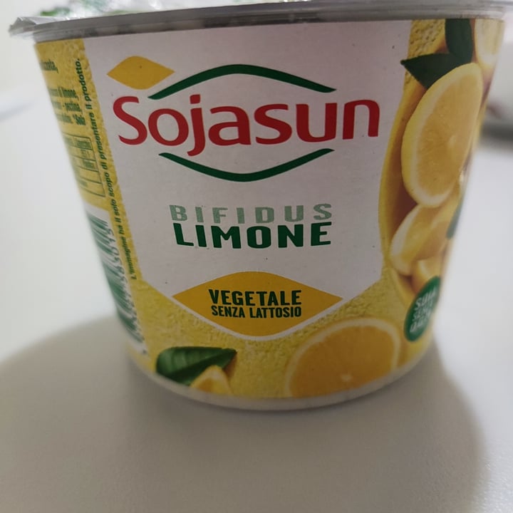 photo of Sojasun Bifidus Yogurt al Limone shared by @mm99 on  18 Apr 2023 - review