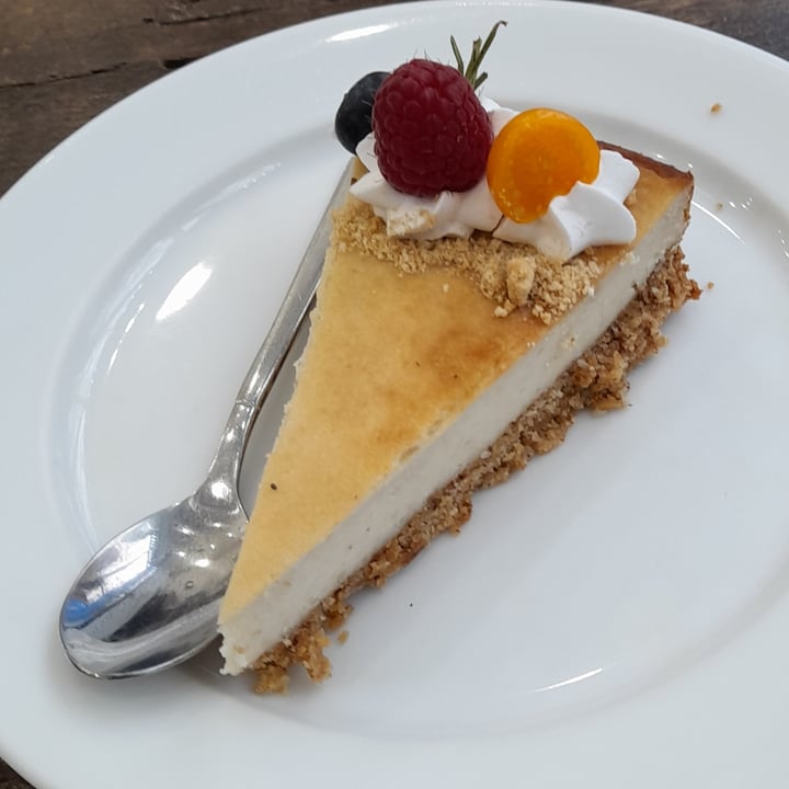 photo of Cloud Cakes Cheese Cake shared by @alice50 on  15 Feb 2023 - review