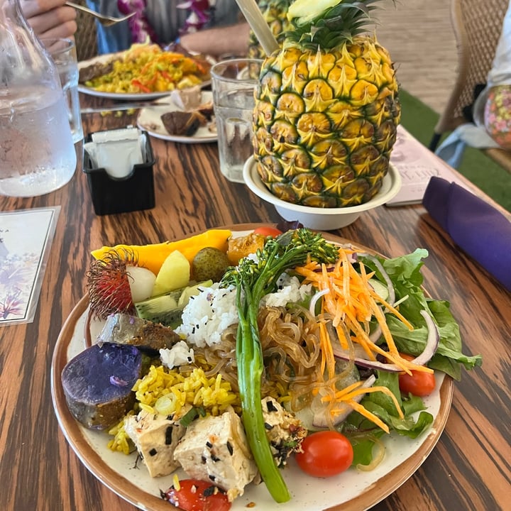 photo of Gateway Buffet at Polynesian Cultural Center All You Can Eat Buffet shared by @carrieannburns on  27 Feb 2023 - review