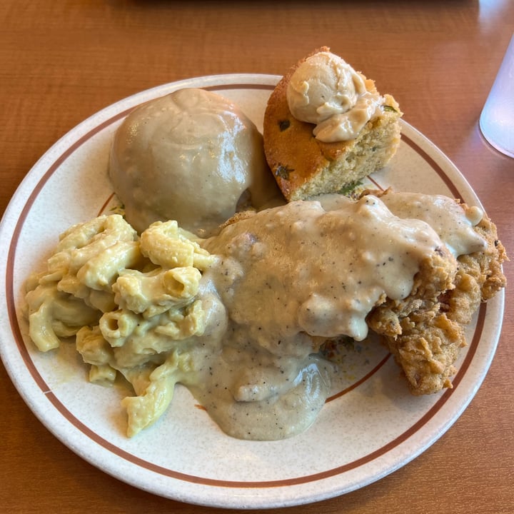 photo of Cornbread Cafe Chik’n Fried Tempeh & Gravy shared by @upliftingjaguar37 on  15 Jul 2023 - review