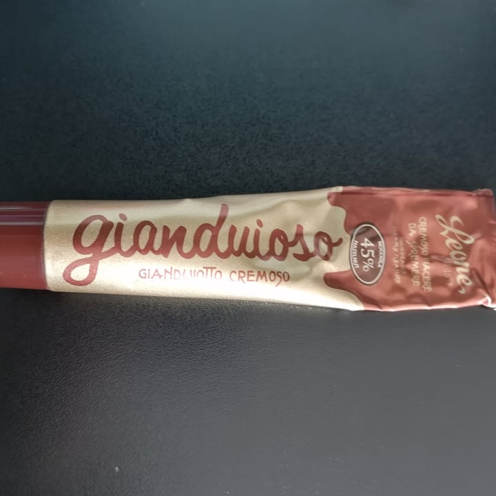 photo of La Fabbrica di Cioccolato Leone Gianduioso gianduiotto cremoso shared by @flowersallround on  21 Apr 2023 - review