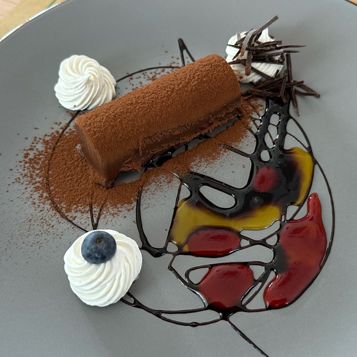 photo of Ristorante Peruggini ganache al cioccolato e fave tonka shared by @iremina23 on  07 May 2023 - review