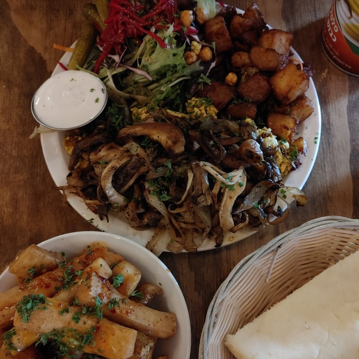 photo of Chickpea restaurant Tofu Scramble With Truffle Oyster Mushrooms shared by @jenniferchou on  18 Feb 2023 - review
