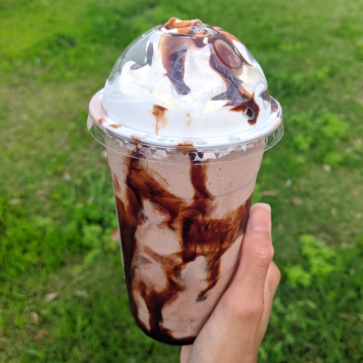 photo of Korny Vibes Chocolate Shake shared by @veggieassassin on  12 Jun 2023 - review